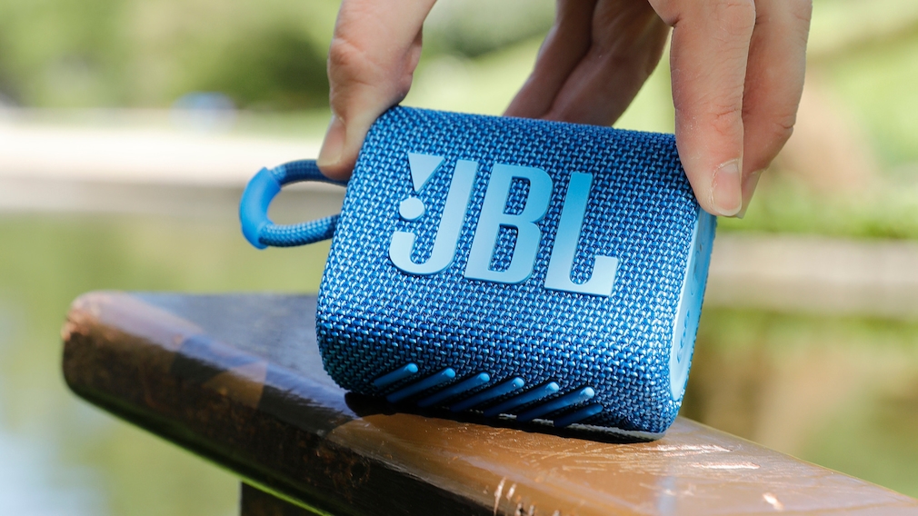 JBL Go 3 Eco im Park